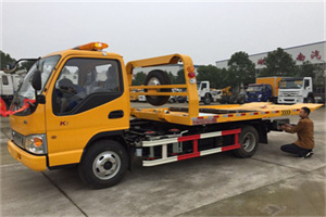 淮安哪里有拖车服务